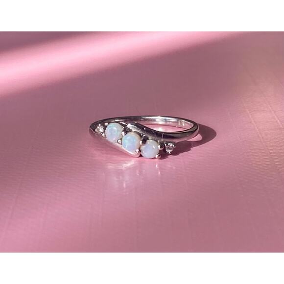 Every Day 10k White Gold Ring Size 5 with White Opals and Diamond Accents - Picture 3 of 6